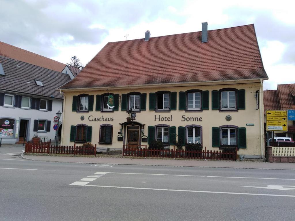 Gasthaus Sonne شلينغين المظهر الخارجي الصورة